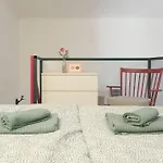 Elegant Apartment Nearby The Central Market Hall